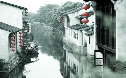 描写江南水乡美景句子（赞美江南古镇韵味的句子）