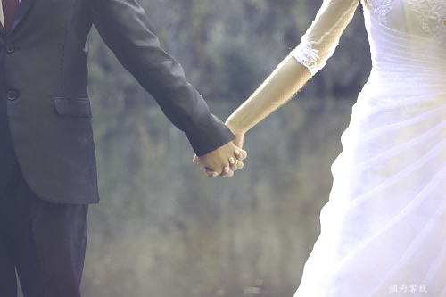 婚姻真的是爱情的坟墓吗