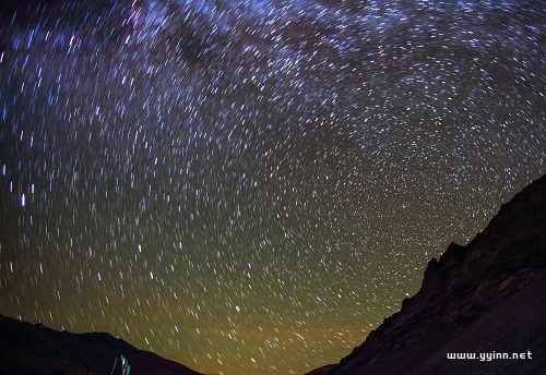 仰望星空的唯美句子大全（仰望星空的心情说说短句）